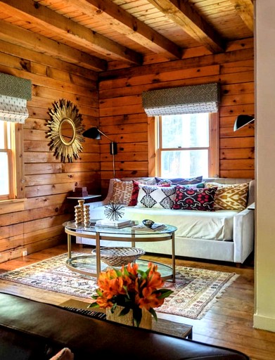 Cabins (United States of America, Stone Ridge, New York)