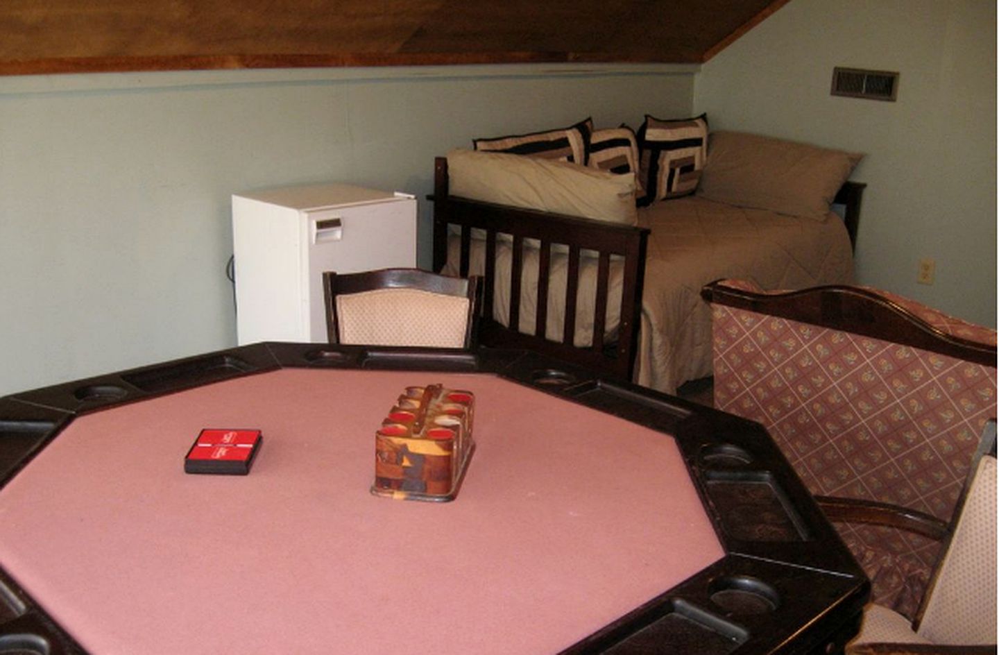 Secluded Camping Cabin with Private Hot Tub near Fayetteville, Arkansas