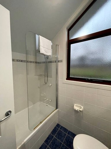 Vacation Rentals (Australia, Ravensbourne, Queensland)