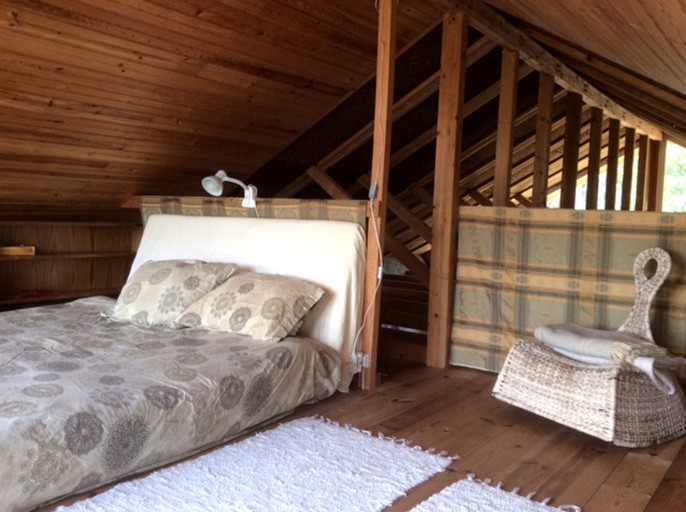 Cabins (Colares, Lisbon District, Portugal)