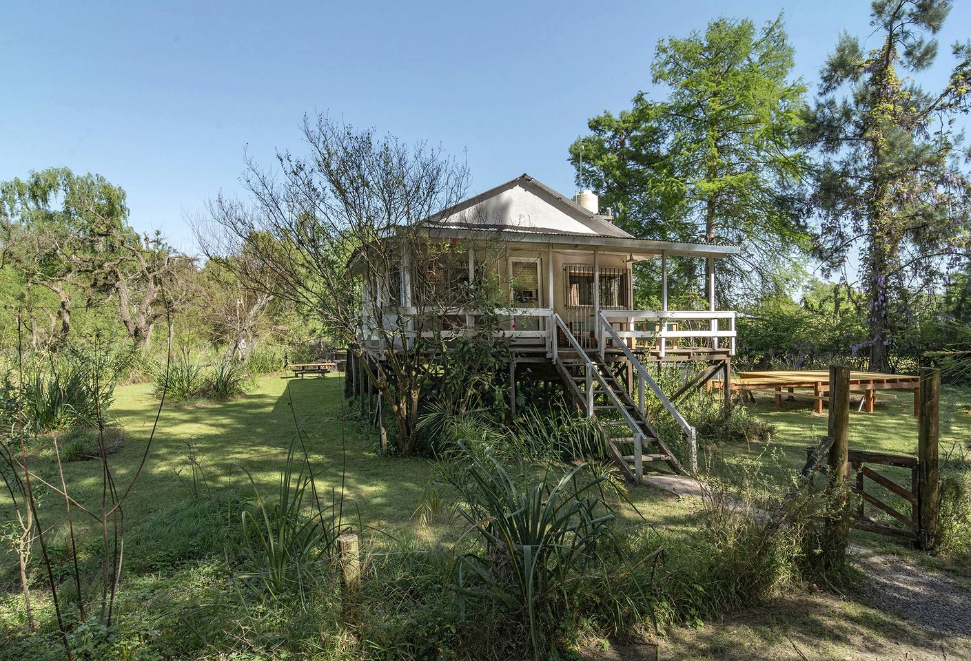 Tranquil Island Cabin with Private Dock & Birdwatching near Tigre, Buenos Aires