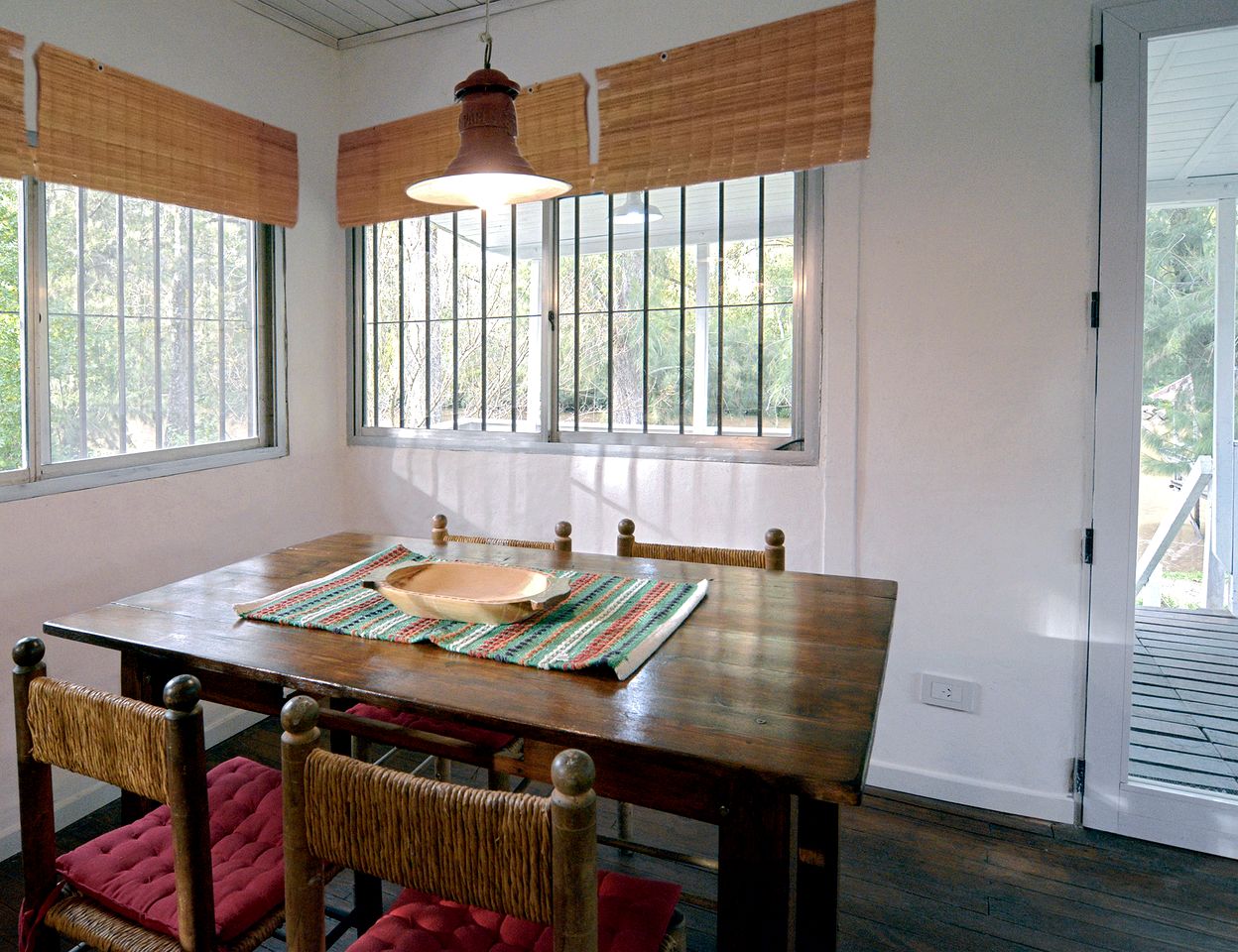 Tranquil Island Cabin with Private Dock & Birdwatching near Tigre, Buenos Aires