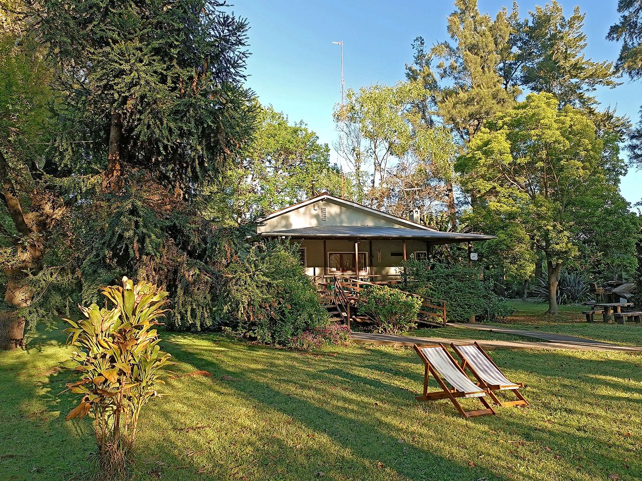 Charming Riverside Island Retreat with Pool & Private Dock near Tigre, Buenos Aires