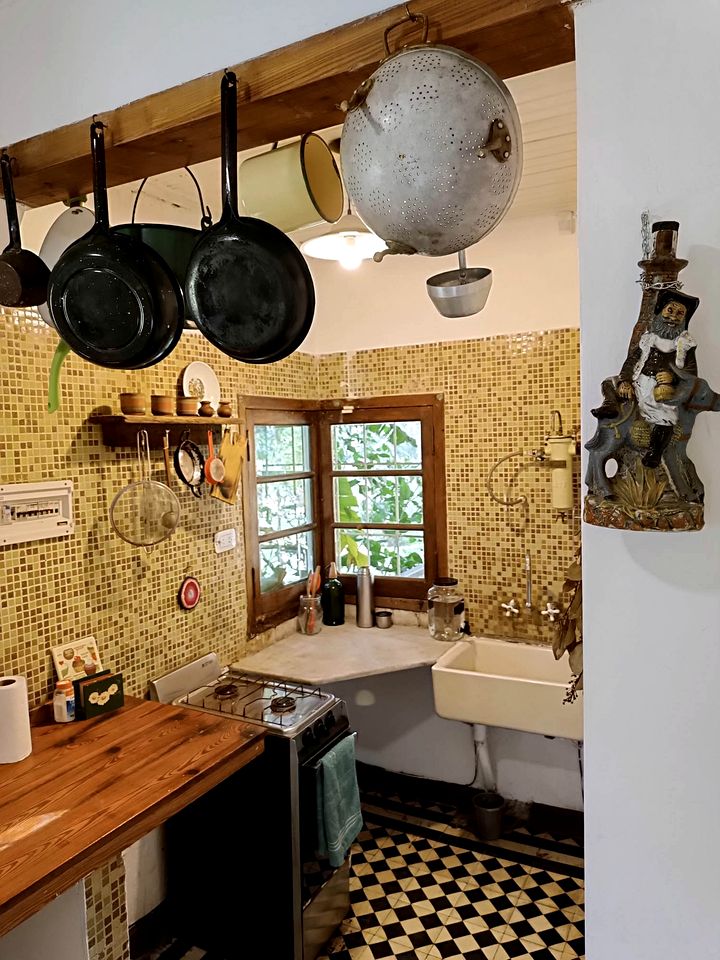 Charming Riverside Island Retreat with Pool & Private Dock near Tigre, Buenos Aires