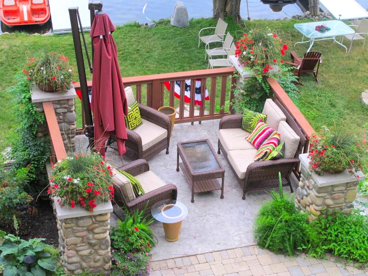 Lovely Stone Cottage Rental with Private Deck near Brighton Recreation Area, Michigan