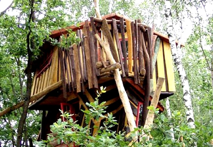Tree Houses (Neißeaue, Saxony, Germany)