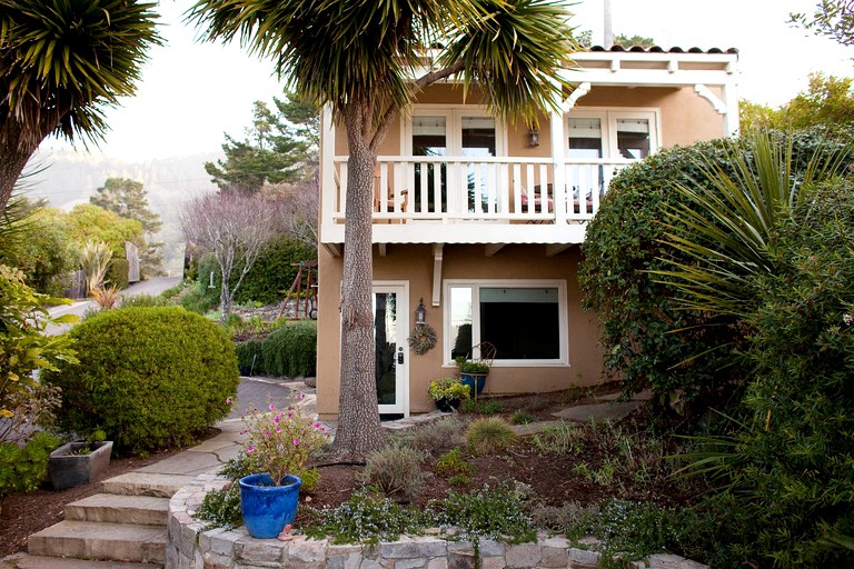 Impressive Villa with Fire Pit and Gorgeous Vistas in Stinson Beach, California