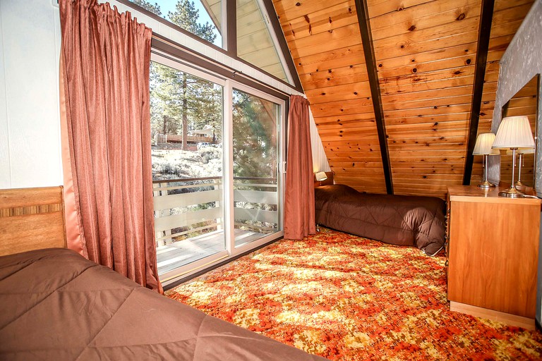 A-Frame Cabins (Big Bear City, California, United States)