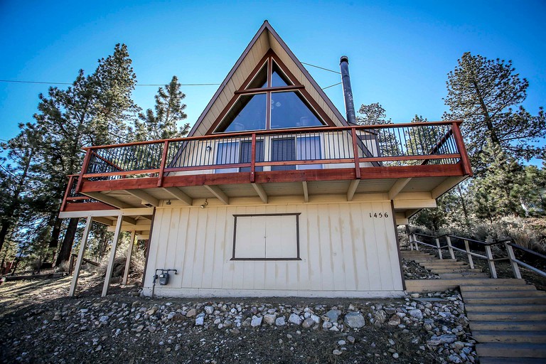 A-Frame Cabins (Big Bear City, California, United States)