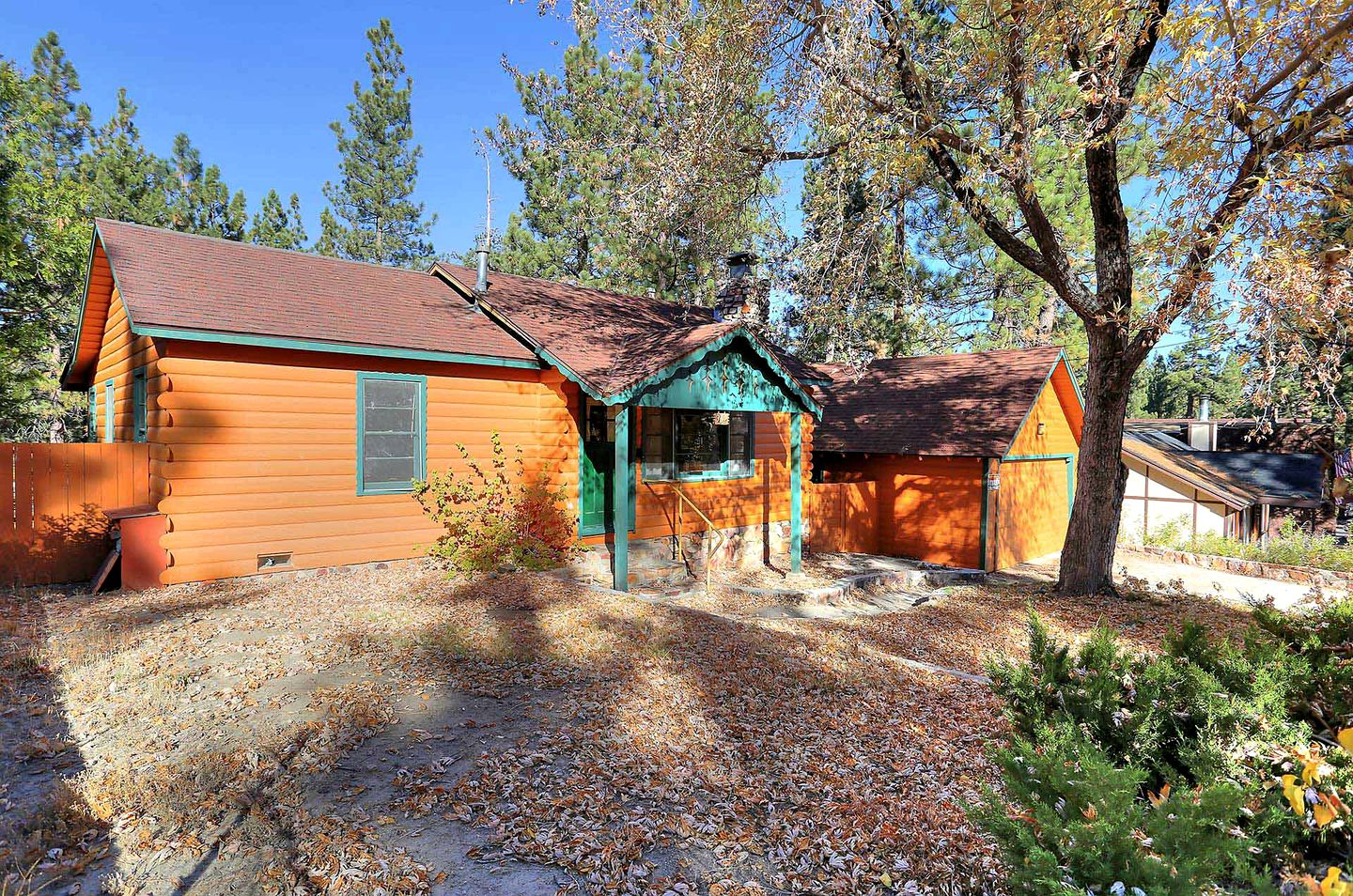 Pet-Friendly Retreat Surrounded by Trees in the Forest Landscape of Big Bear Lake, California