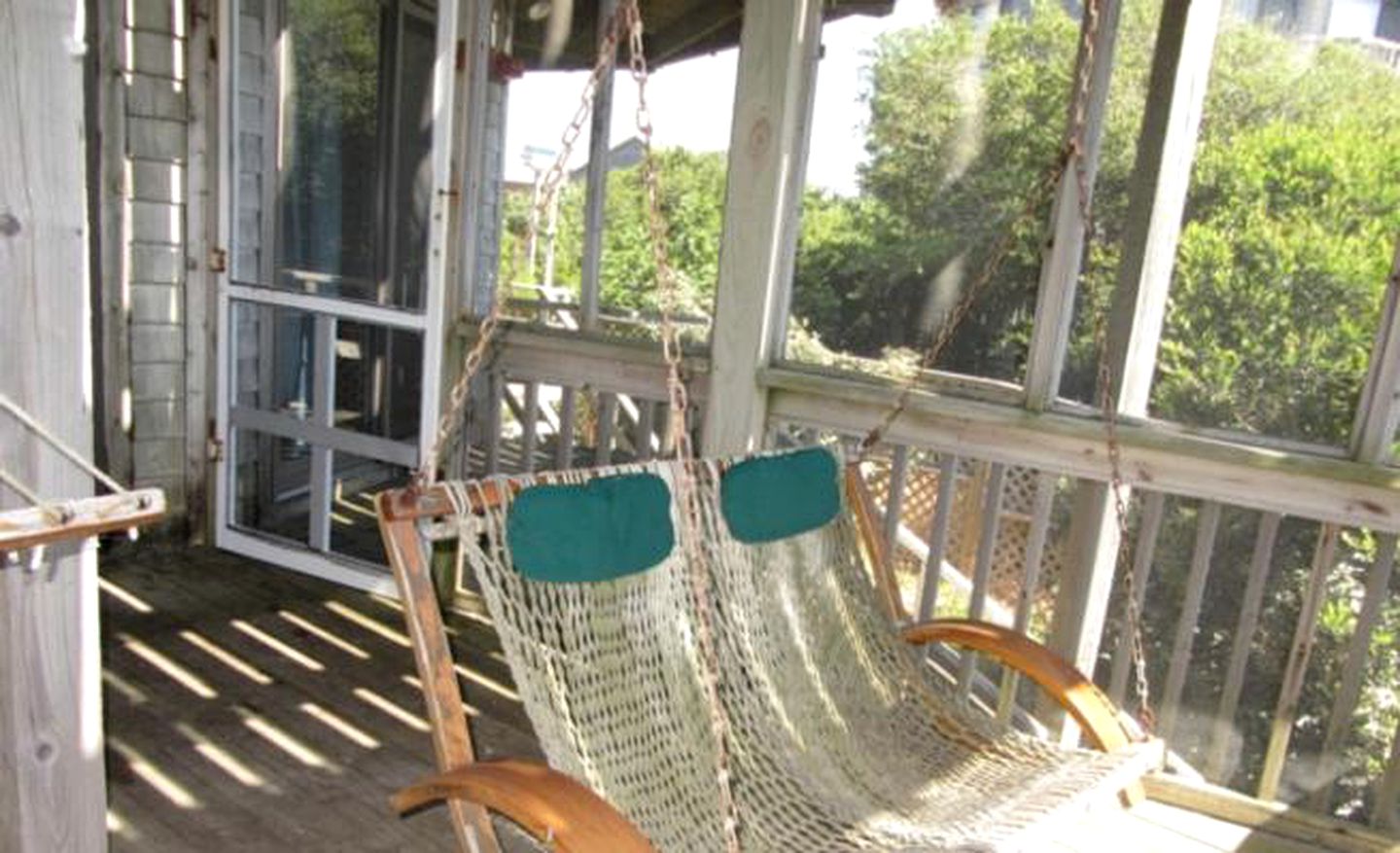 Pet-Friendly Oceanfront Cottage Rental in Avon, North Carolina