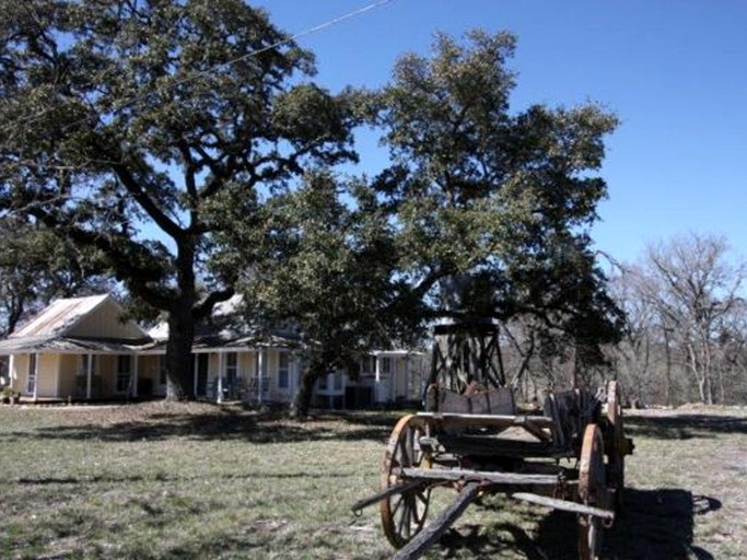 Cottages (Center Point, Texas, United States)