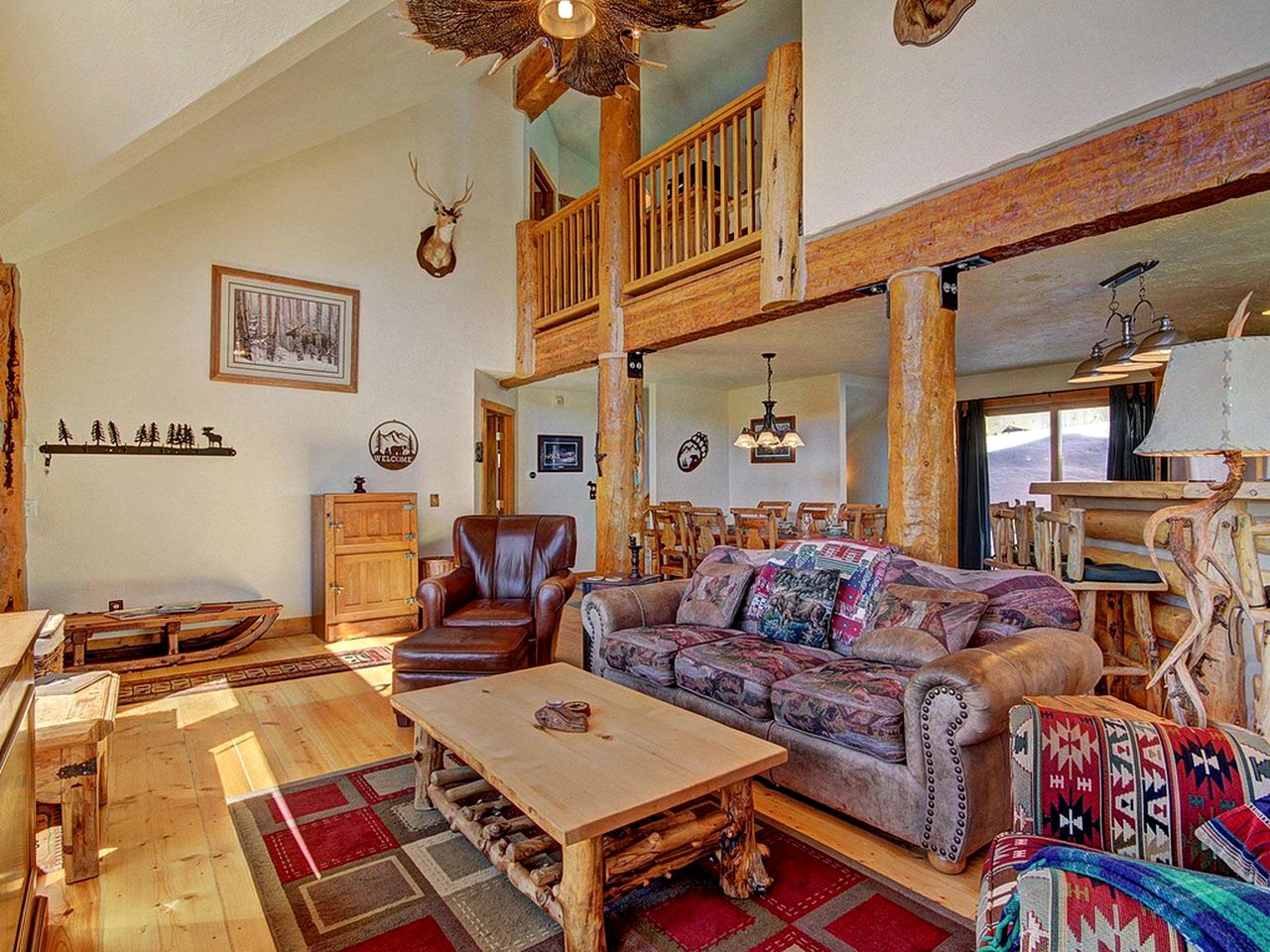 Stunning Ski Cabin with Hot Tub Ideal for Large Groups in Breckenridge, Colorado