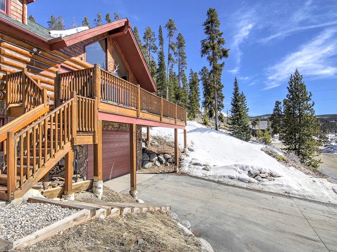 Log Cabins (Breckenridge, Colorado, United States)