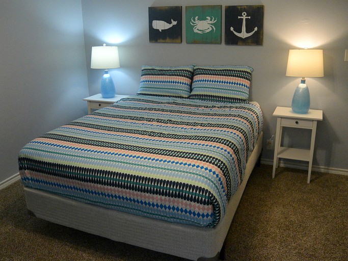 Cabins (Crystal Beach, Texas, United States)