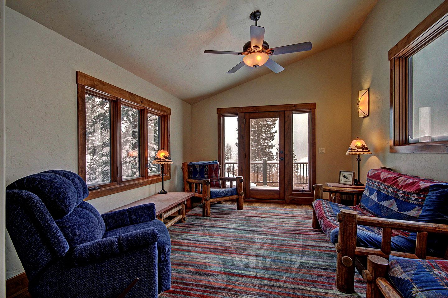 Deluxe Remodeled Cabin with Hot Tub near Breckenridge Ski Resort, Colorado