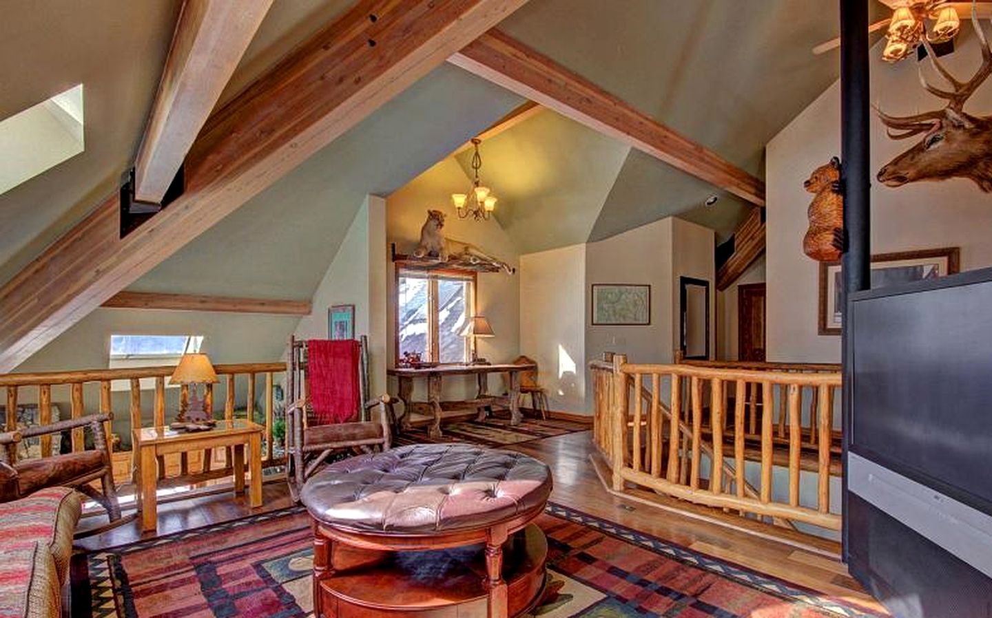 Enormous Cabin Retreat for Large Groups near Breckenridge, Colorado