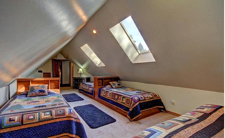 Cabins (Breckenridge, Colorado, United States)