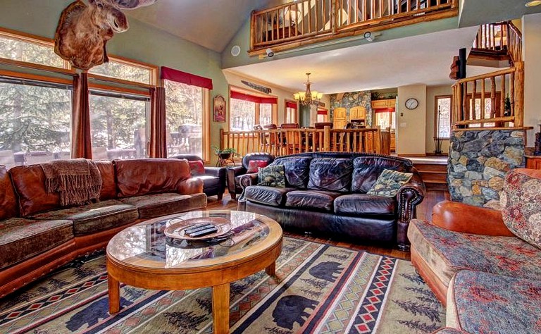 Cabins (Breckenridge, Colorado, United States)