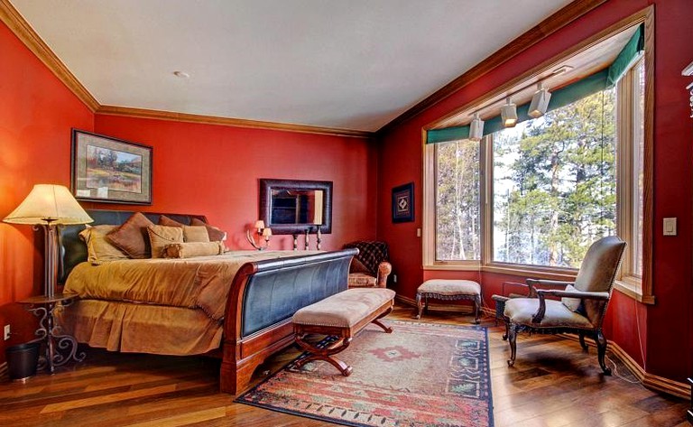Cabins (Breckenridge, Colorado, United States)