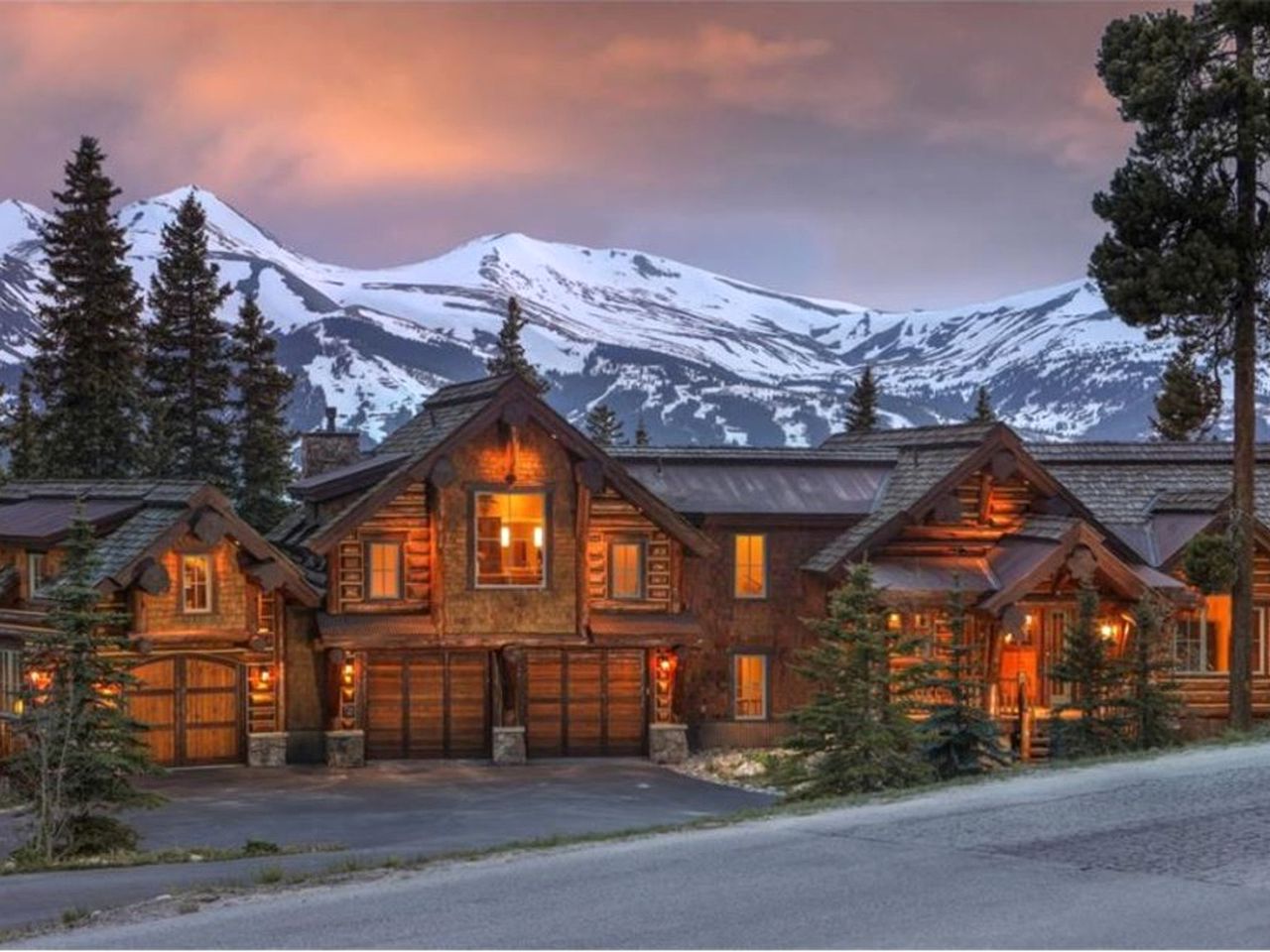 Winter Cabin Rental Near Arapaho National Park Colorado