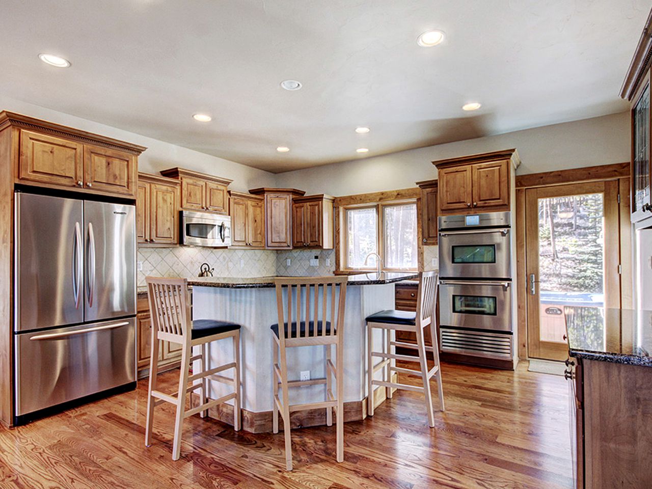 Deluxe Cabin Rental with Cozy Fireplaces near Copper Mountain, Colorado