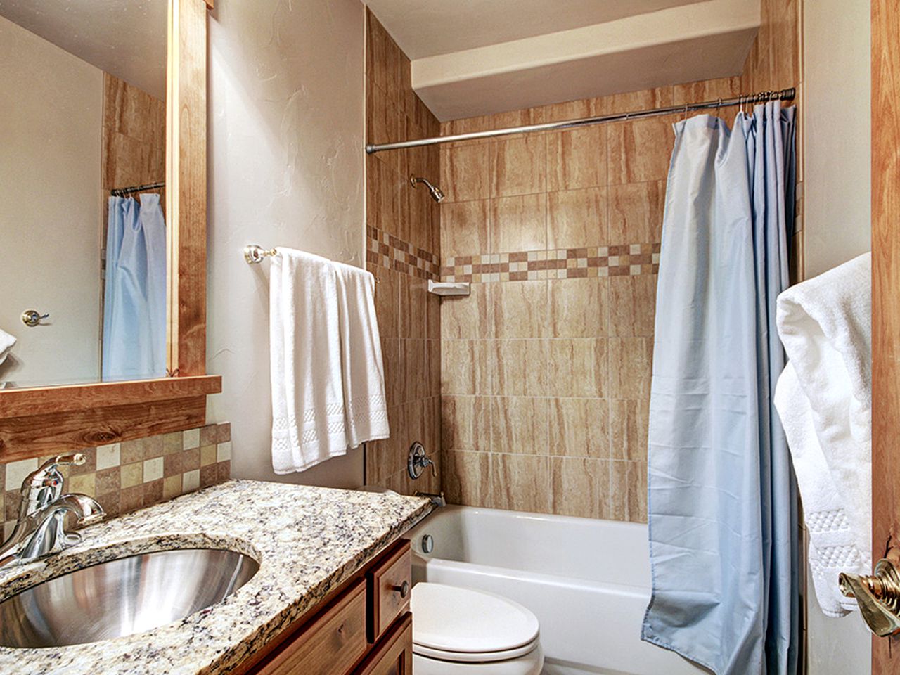 Deluxe Cabin Rental with Cozy Fireplaces near Copper Mountain, Colorado