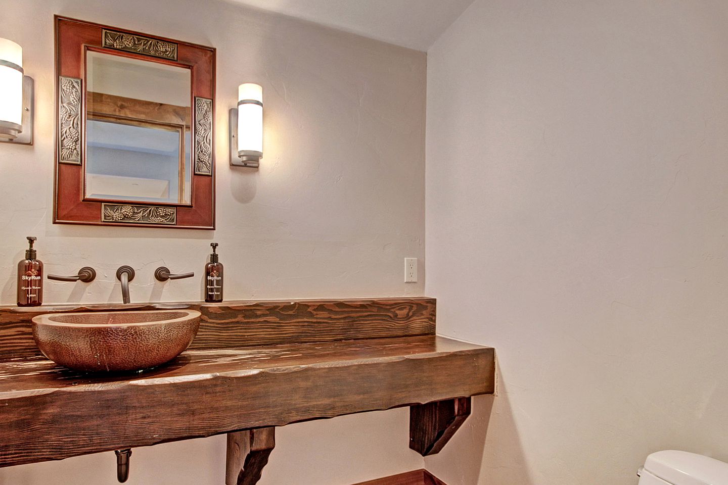 Spacious Luxury Cabin for Ski Getaway in Copper Mountain, Colorado