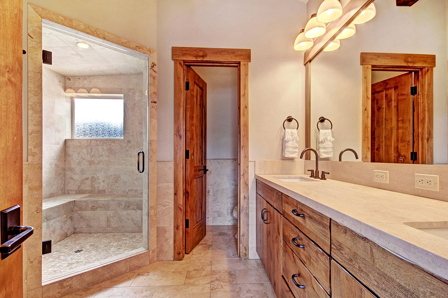 Spacious Luxury Cabin for Ski Getaway in Copper Mountain, Colorado