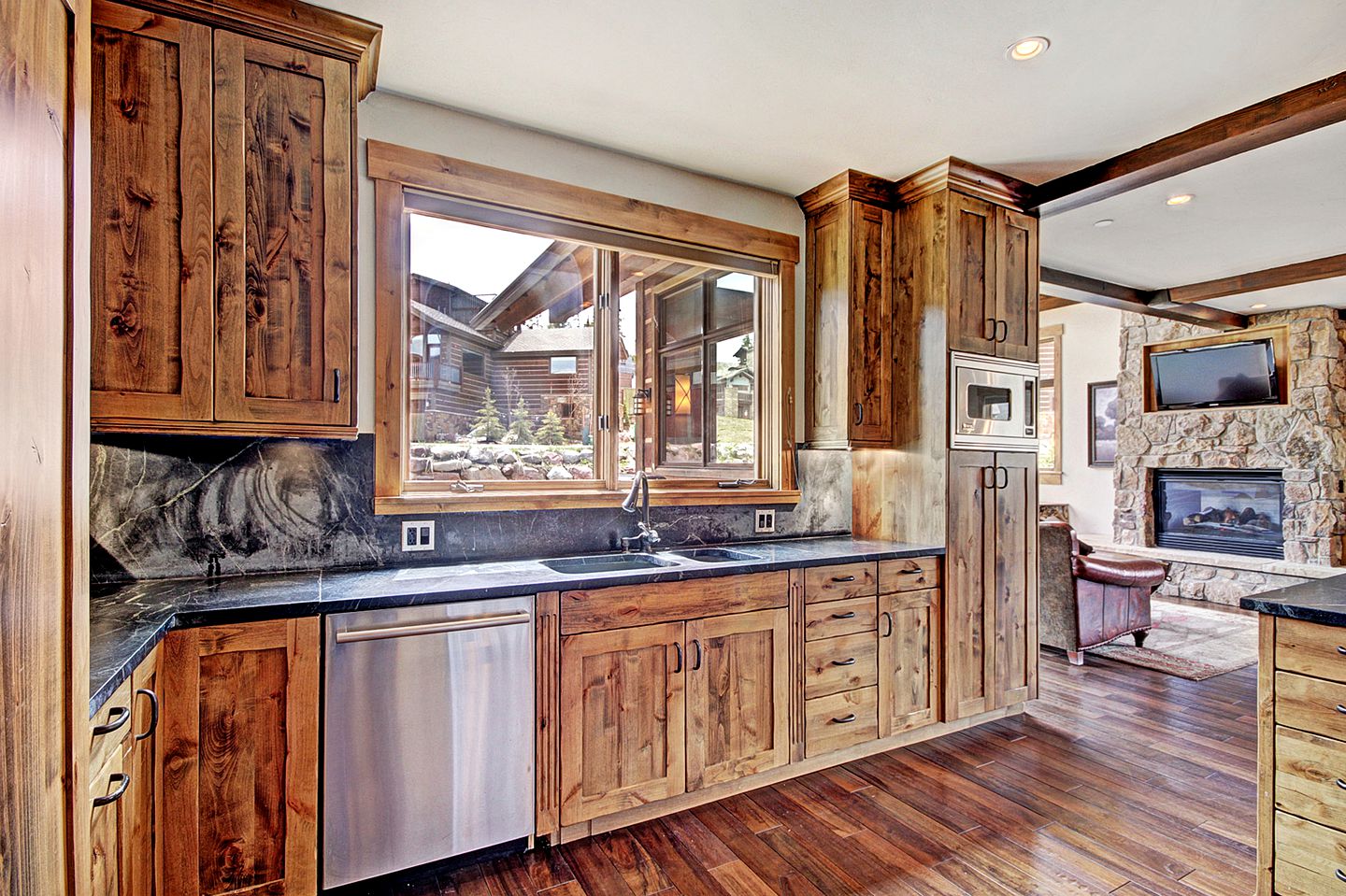 Spacious Luxury Cabin for Ski Getaway in Copper Mountain, Colorado