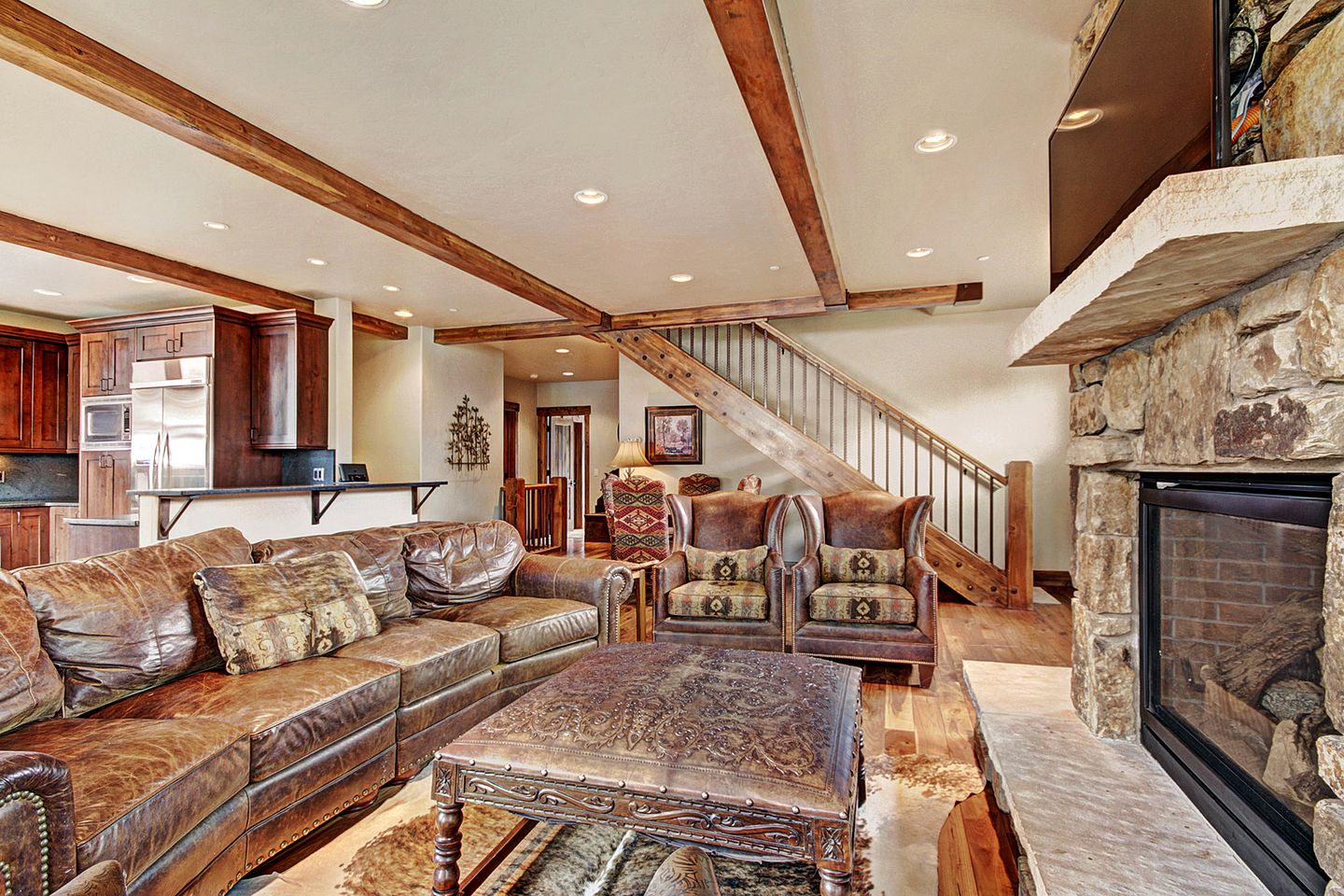 Deluxe Winter Getaway with Hot Tub in Copper Mountain, Colorado