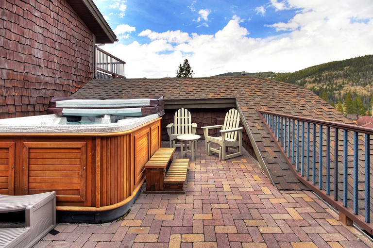 Cabins (Copper Mountain, Colorado, United States)