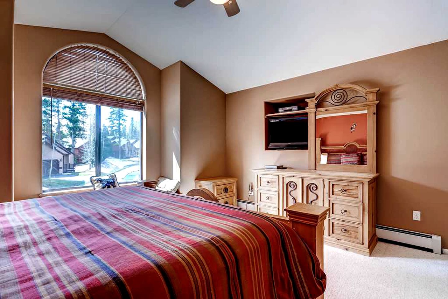 Lovely Cabin Rental for a Mountain Retreat near Breckenridge, Colorado