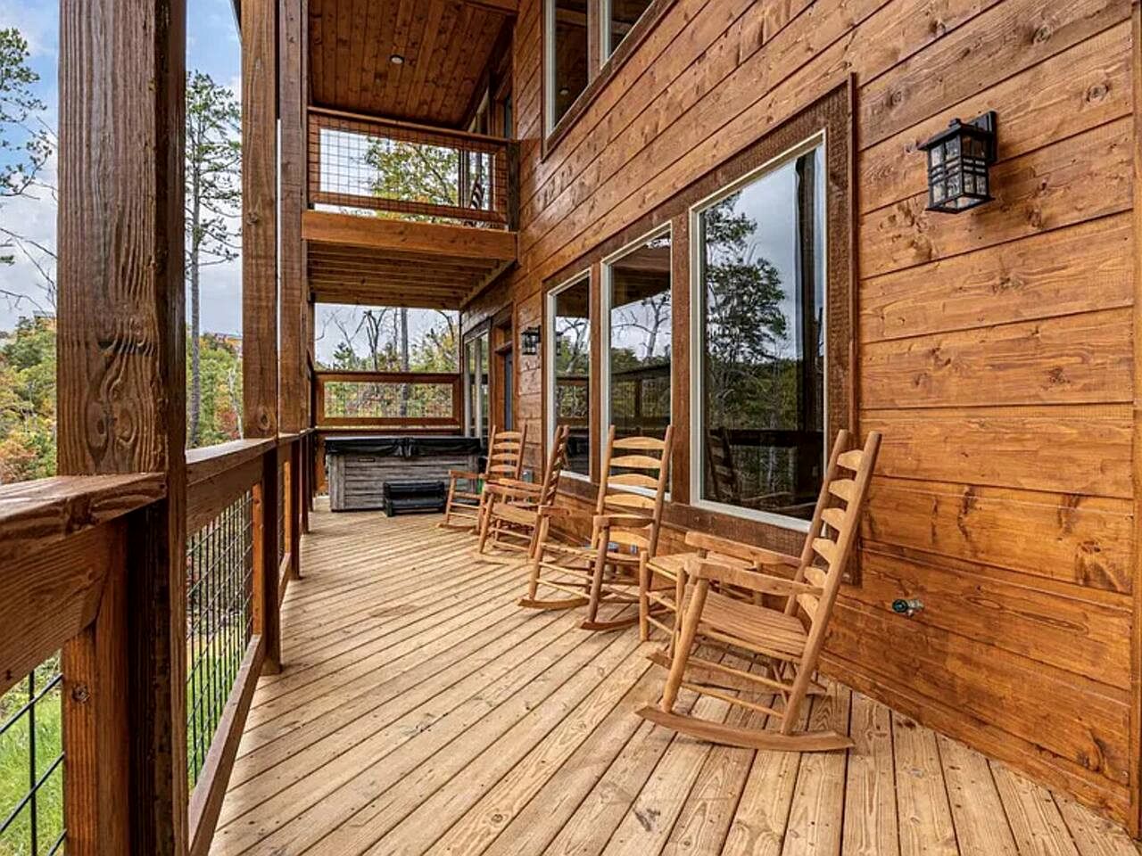Secluded Modern Cabin with Hot Tub & Game Room near Dollywood in Pigeon Forge, Tennessee
