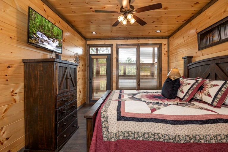 Cabins (United States of America, Pigeon Forge, Tennessee)