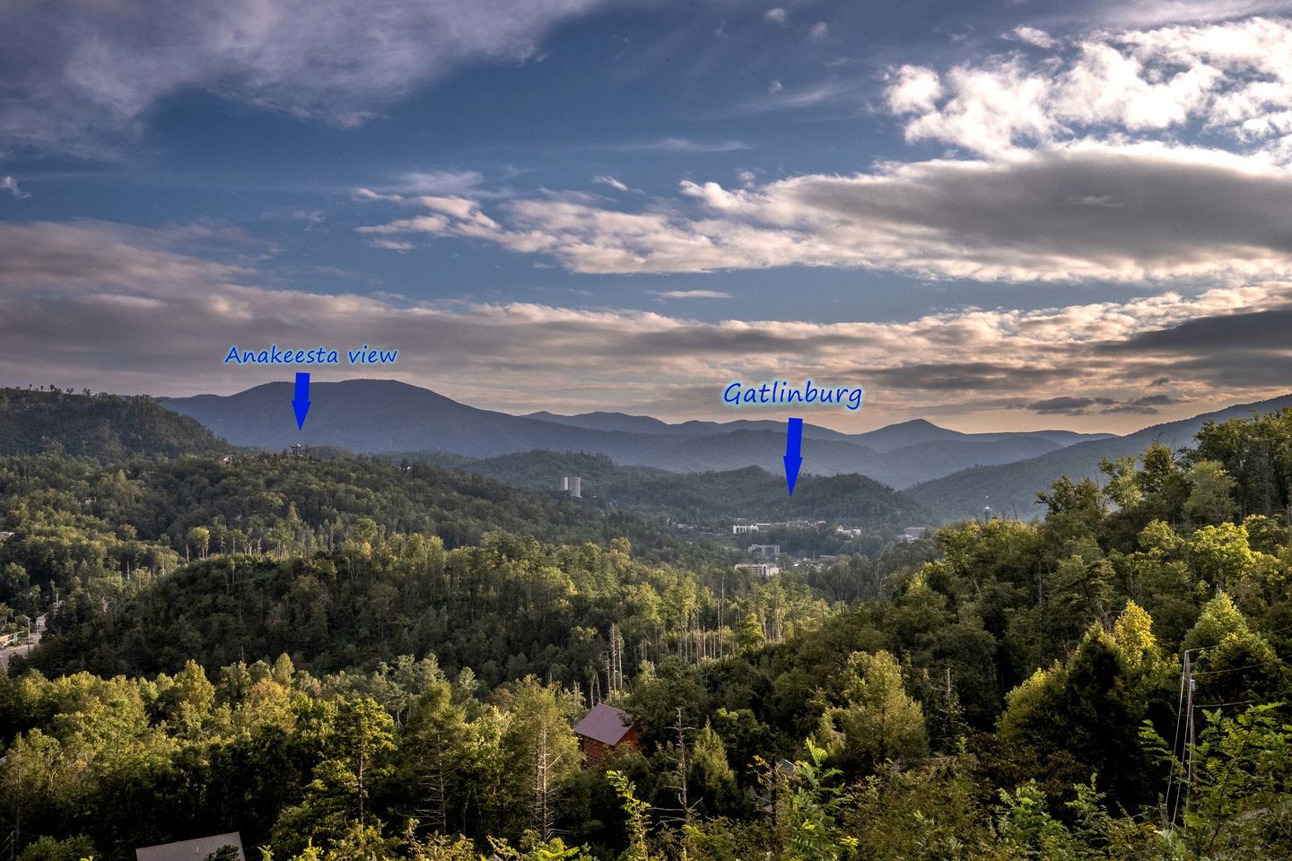 Spacious Luxury Cabin with Game Room near Pigeon Forge Attractions – Gatlinburg, TN