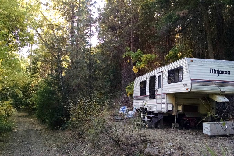 Caravans (Klamath River, California, United States)