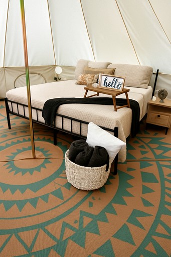 Bell Tents (United States of America, Bunker, Missouri)