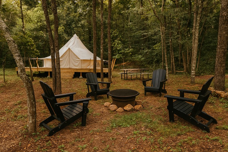 Bell Tents (United States of America, Bunker, Missouri)