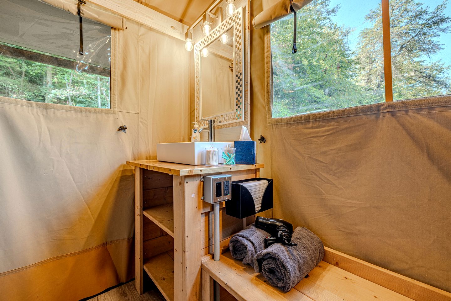 Radiant Safari Tent Escape near Smoky Mountains in Tennessee