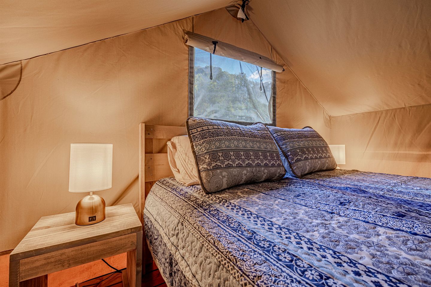 Radiant Safari Tent Escape near Smoky Mountains in Tennessee