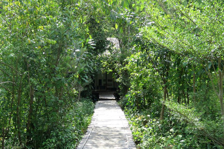 Cabins (Tatai, Koh Kong Province, Cambodia)