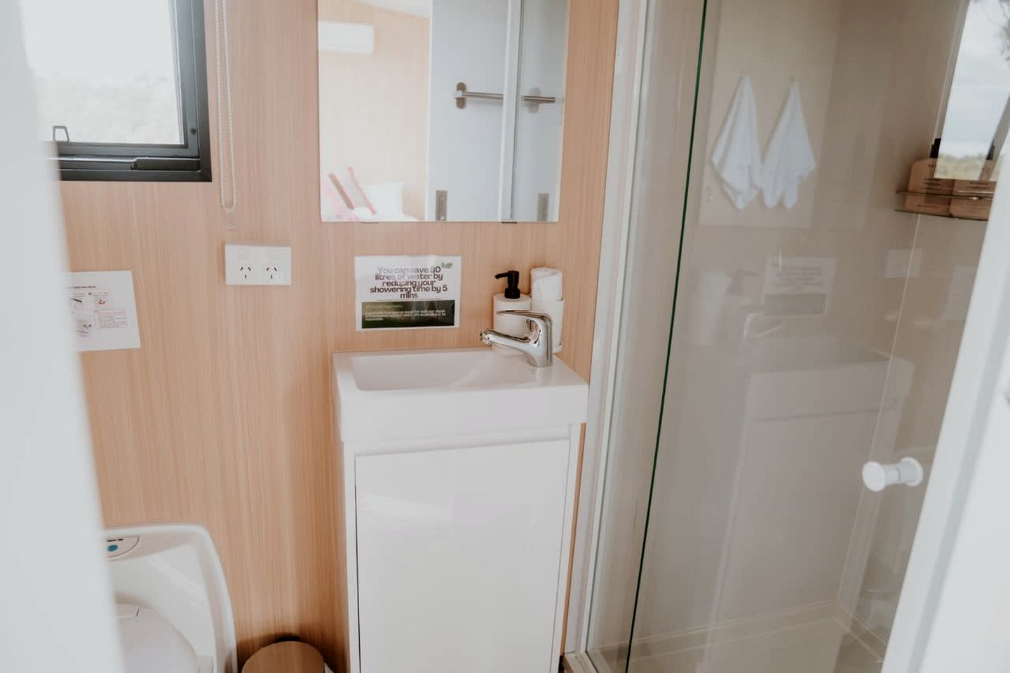 Secluded Tiny House with Wildlife Views Near Beaches, Rainbow Flat NSW