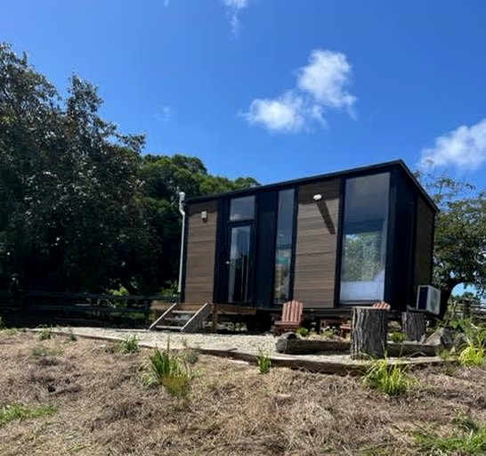 Tiny House for Outdoor Adventure near Glacier Rock in Cairns, Queensland