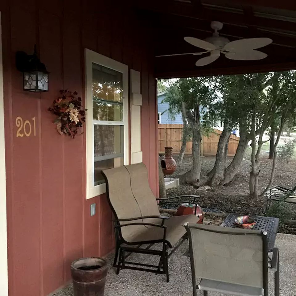 Cozy Cottage Rental along the Blanco River in Wimberley, Texas