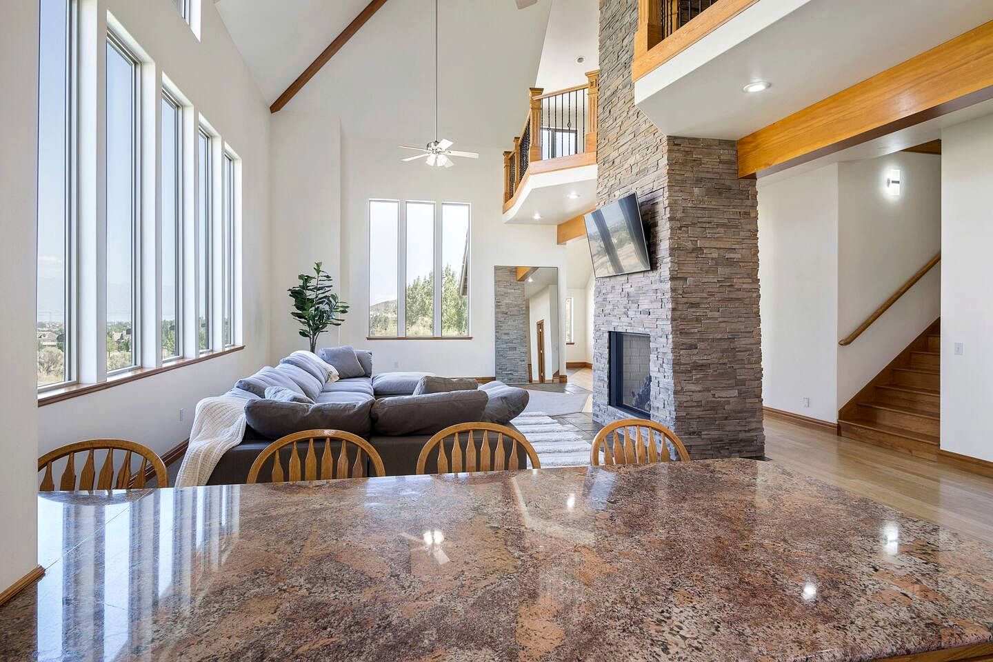 Breathtaking Cottage with Hot-tub in Eagle Mountain, Utah