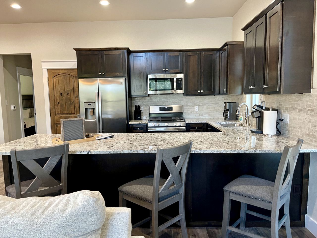 Pet Friendly Secluded Cottage  with Swimming Pool in Granbury, Texas
