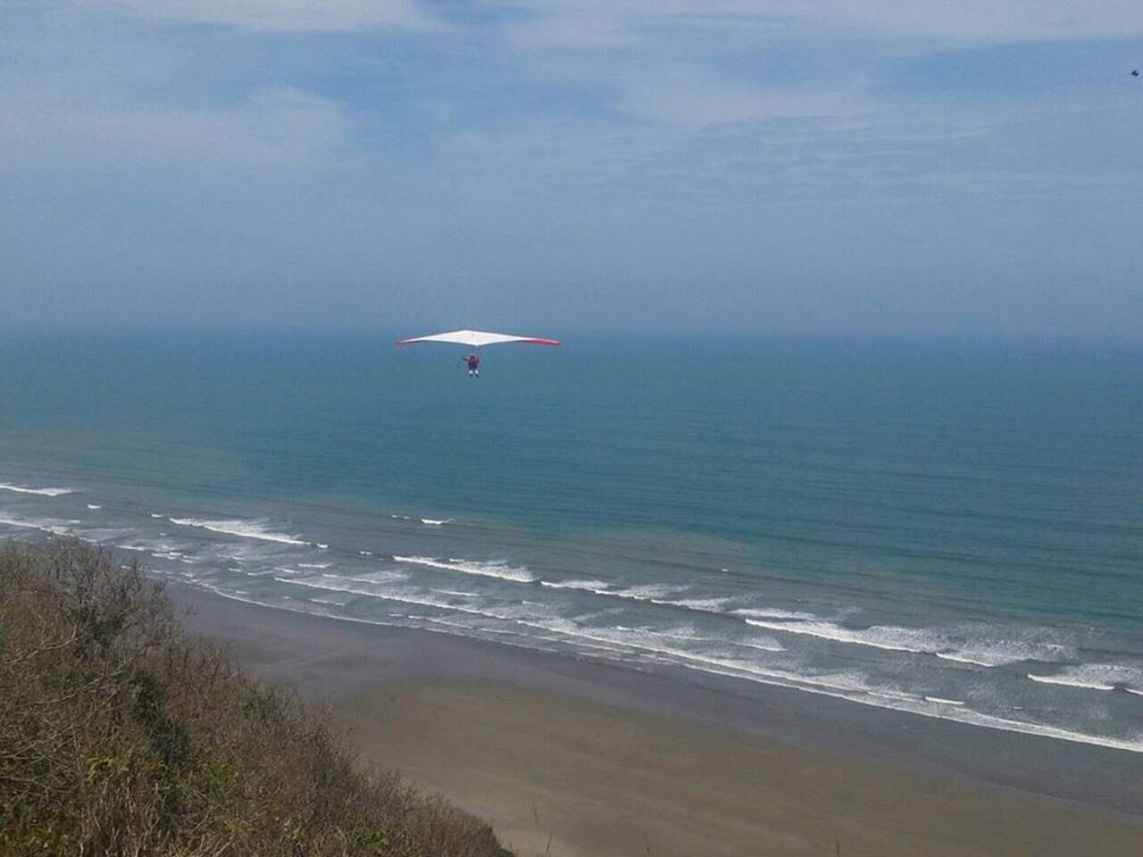 Tropical Beachfront Cabin Rental in Canoa, Manabí, Ecuador