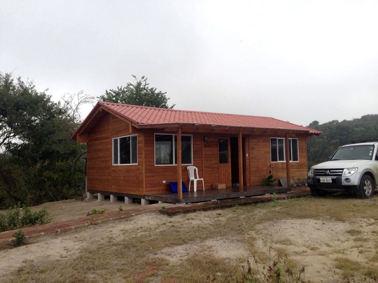 Tropical Beachfront Cabin Rental in Canoa, Manabí, Ecuador