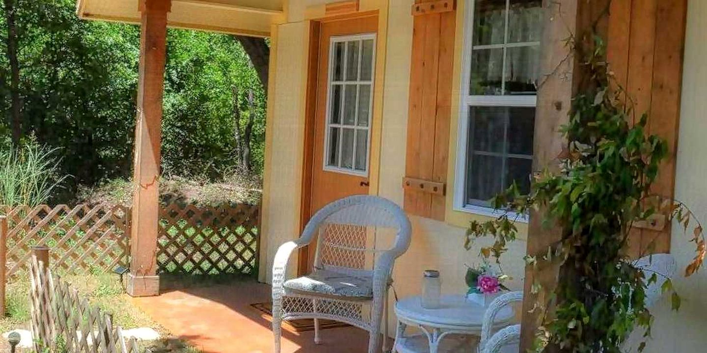 Homey Vacation Rental with Breakfast Included in Fredericksburg, Texas